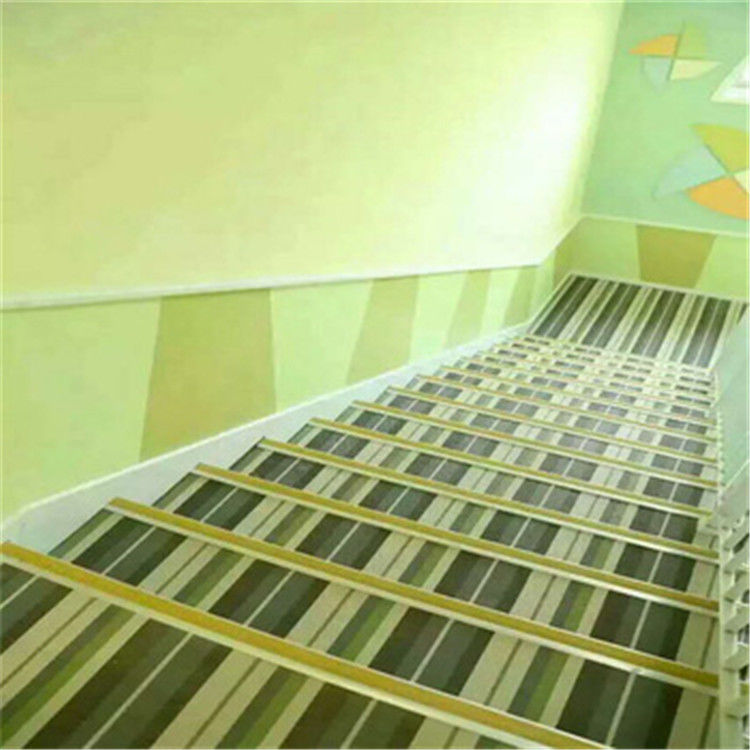 Imprägniern Sie gesponnenen Vinylbodenbelag, Feuer-Beweis-gesponnenen PVC-Bodenbelag für Treppe fournisseur